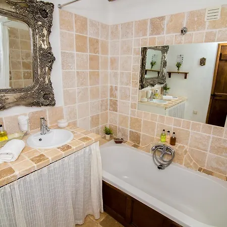Casa Fajara Πανσιόν